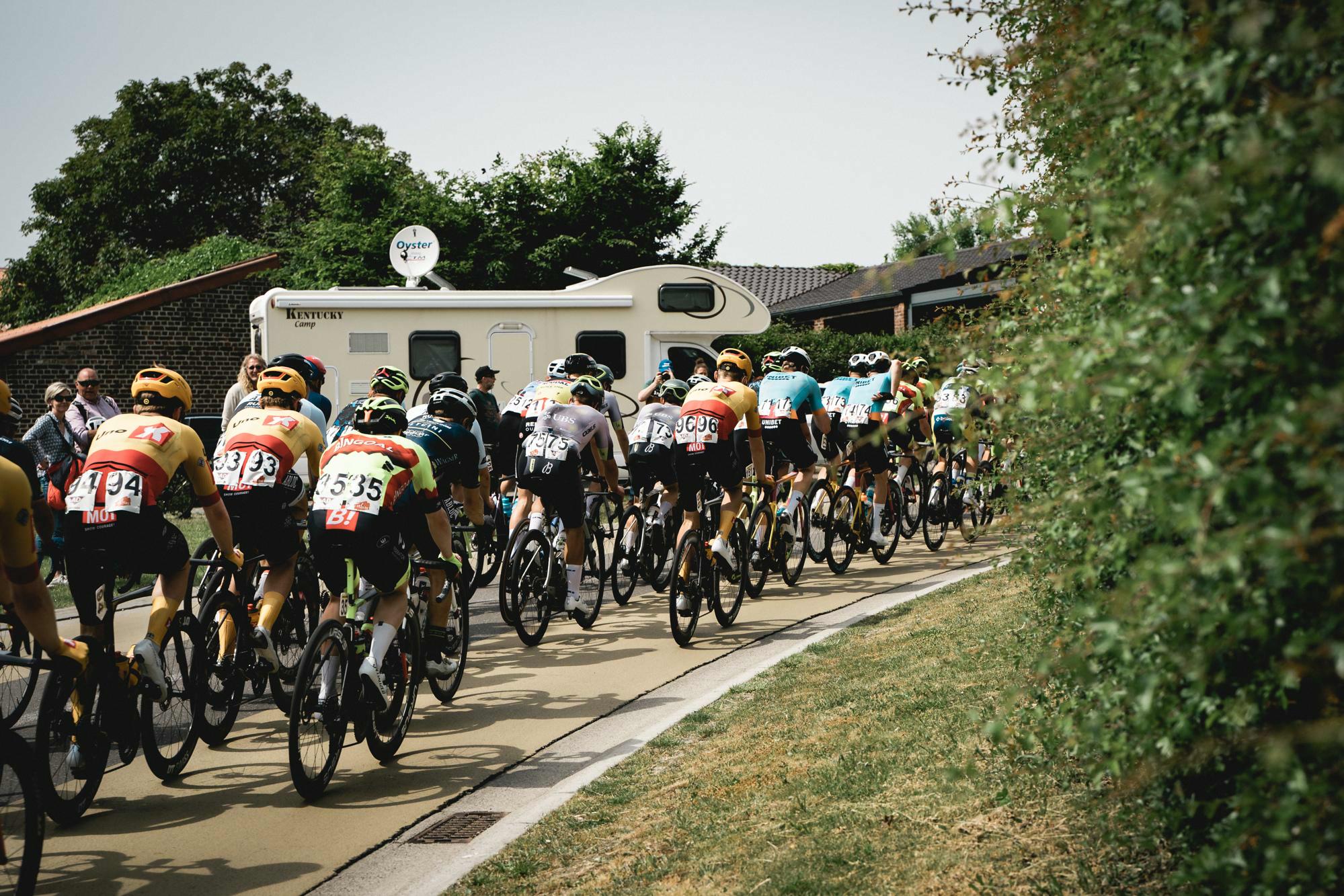 Téléchargez le Official Fan Guide du Tour du Limbourg Ronde van Limburg